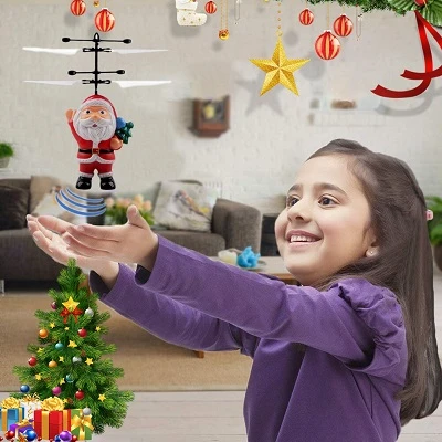 leteca igracka deda mraz